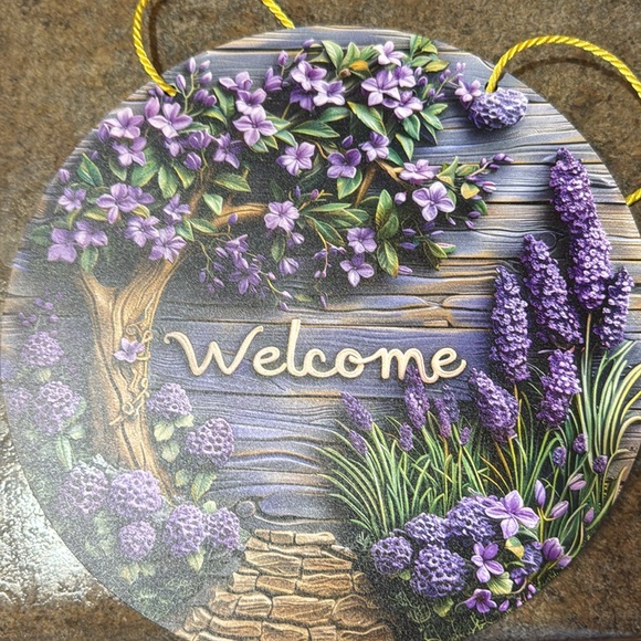 Table runner and placemats - Picture 3 of 6